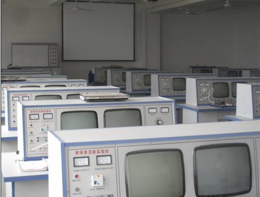 電子電工實訓中心實訓室
