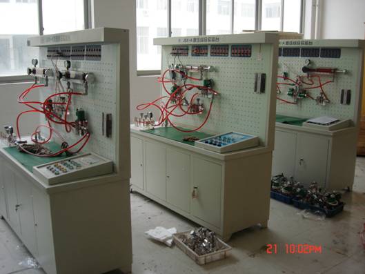 機(jī)電工程實(shí)驗(yàn)室-宜春學(xué)院